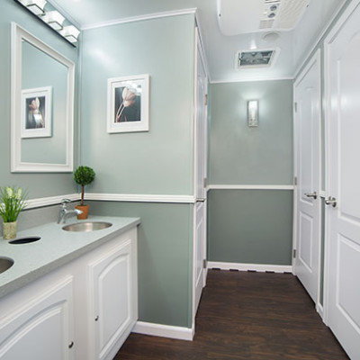 interior, woman's portable toilet, luxury portapotty, 20 ft. luxury restroom trailer